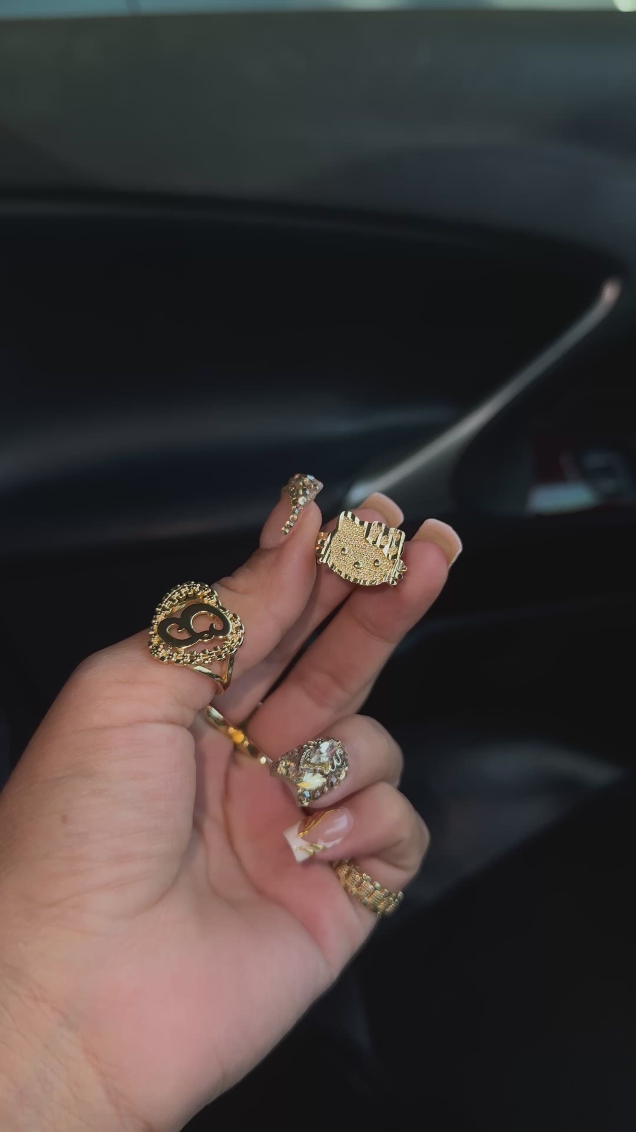 HK Face Ring